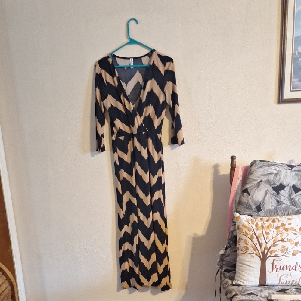 Auditions Black and Tan Chevron Bodycon Dress V-Neck